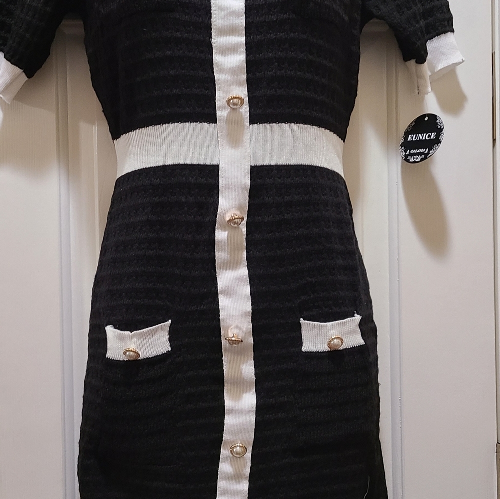 Black Women Deess Size S/M NWT.